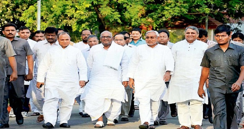 बैठक के बाद CM पद पर नीतीश का बड़ा बयान, बोलेे- मैने कभी दावा नहीं किया बैठक के बाद CM पद पर नीतीश का बड़ा बयान, बोलेे- मैने कभी दावा नहीं किया